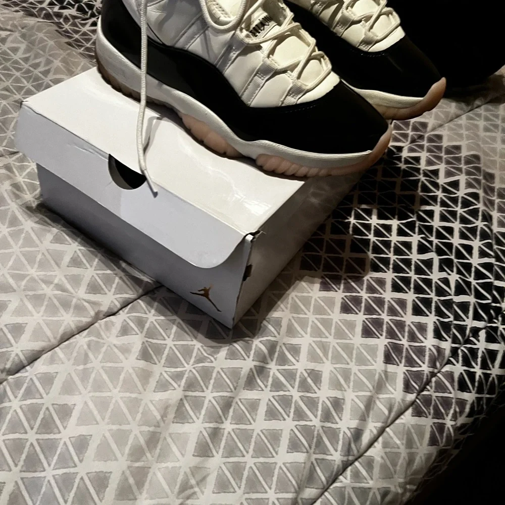 Shoes - Picture 3 of 3